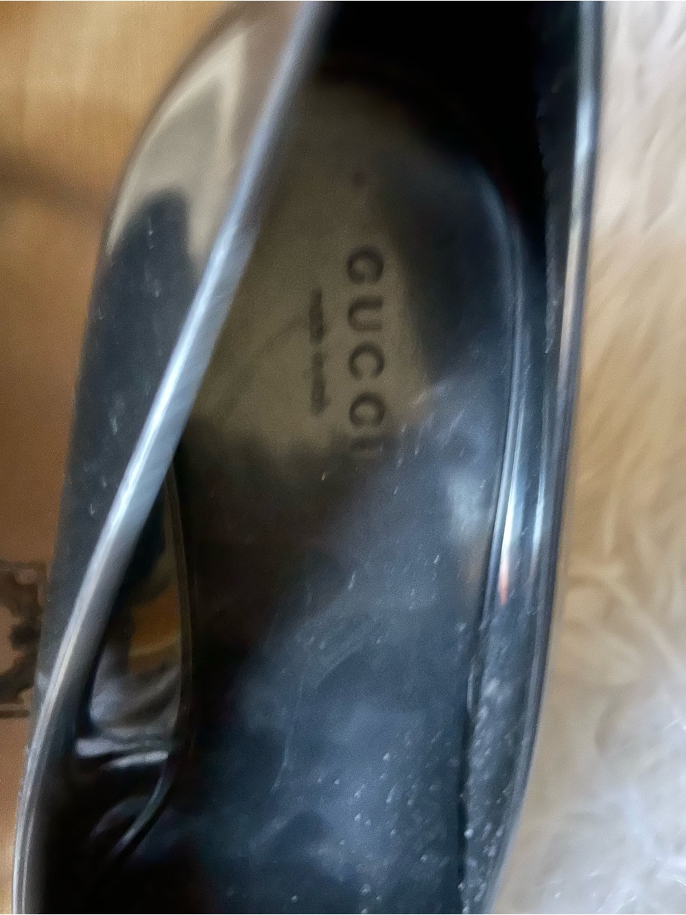 Gucci Glossy Black Patent rubber interlocking GG logo - Picture 12 of 13